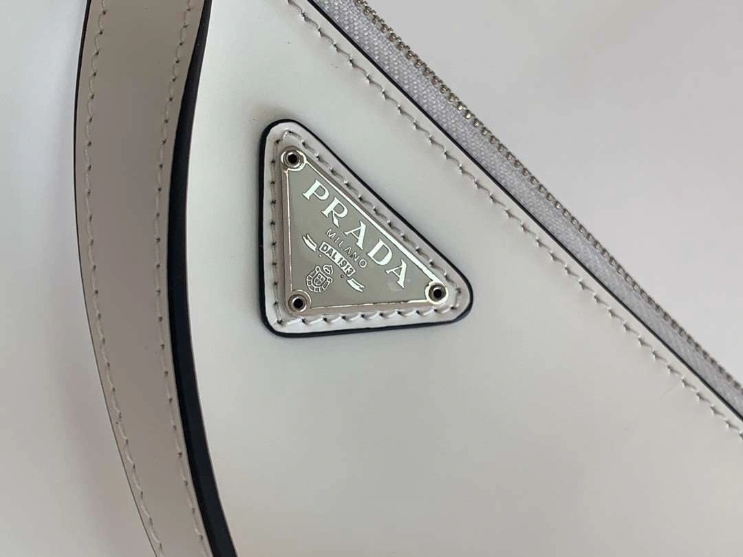 *MOMO--- 1BC155 item : A-B00H2833A