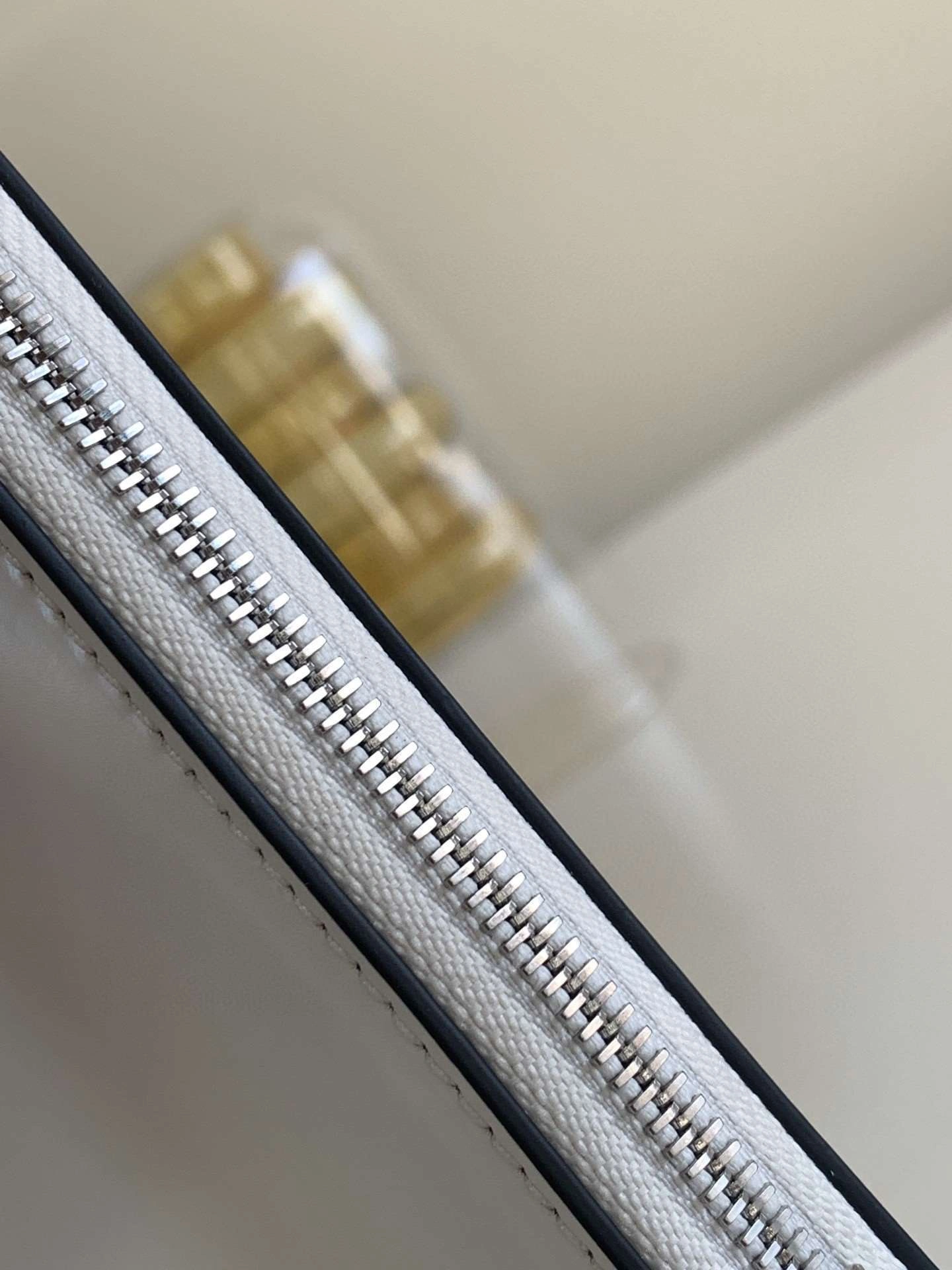 *MOMO--- 1BC155 item : A-B00H2833A