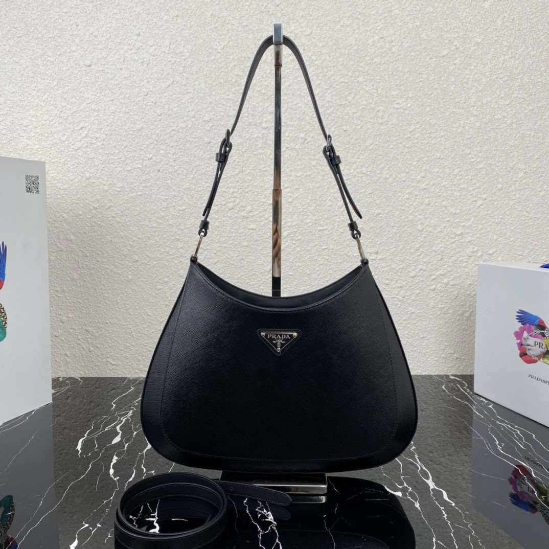 *MOMO--- 1BC156 cowhide item : A-B063I0105A
