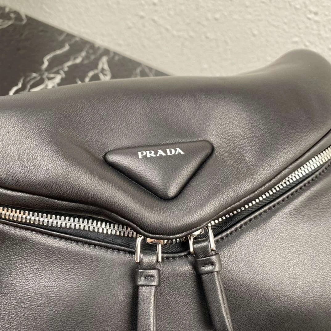 *MOMO--- 1BC165 Lambskin item : A-B063H2832A