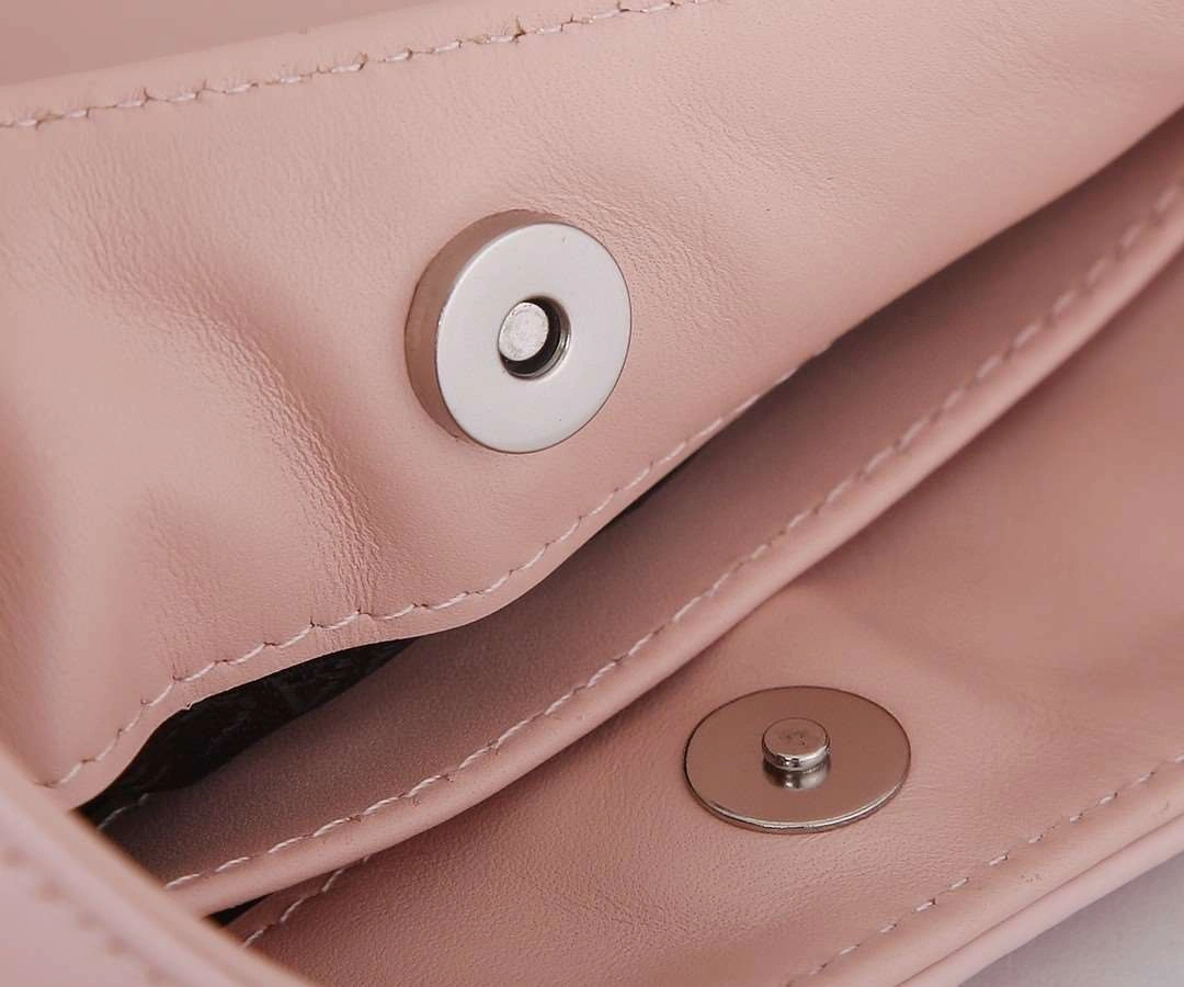 *MOMO--- 1BC499 item : A-B00H2544A