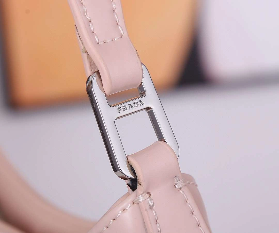 *MOMO--- 1BC499 item : A-B00H2544A