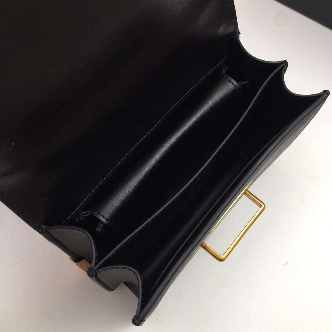 *MOMO--- 1BD045 Calfskin item : A-B00H2701A