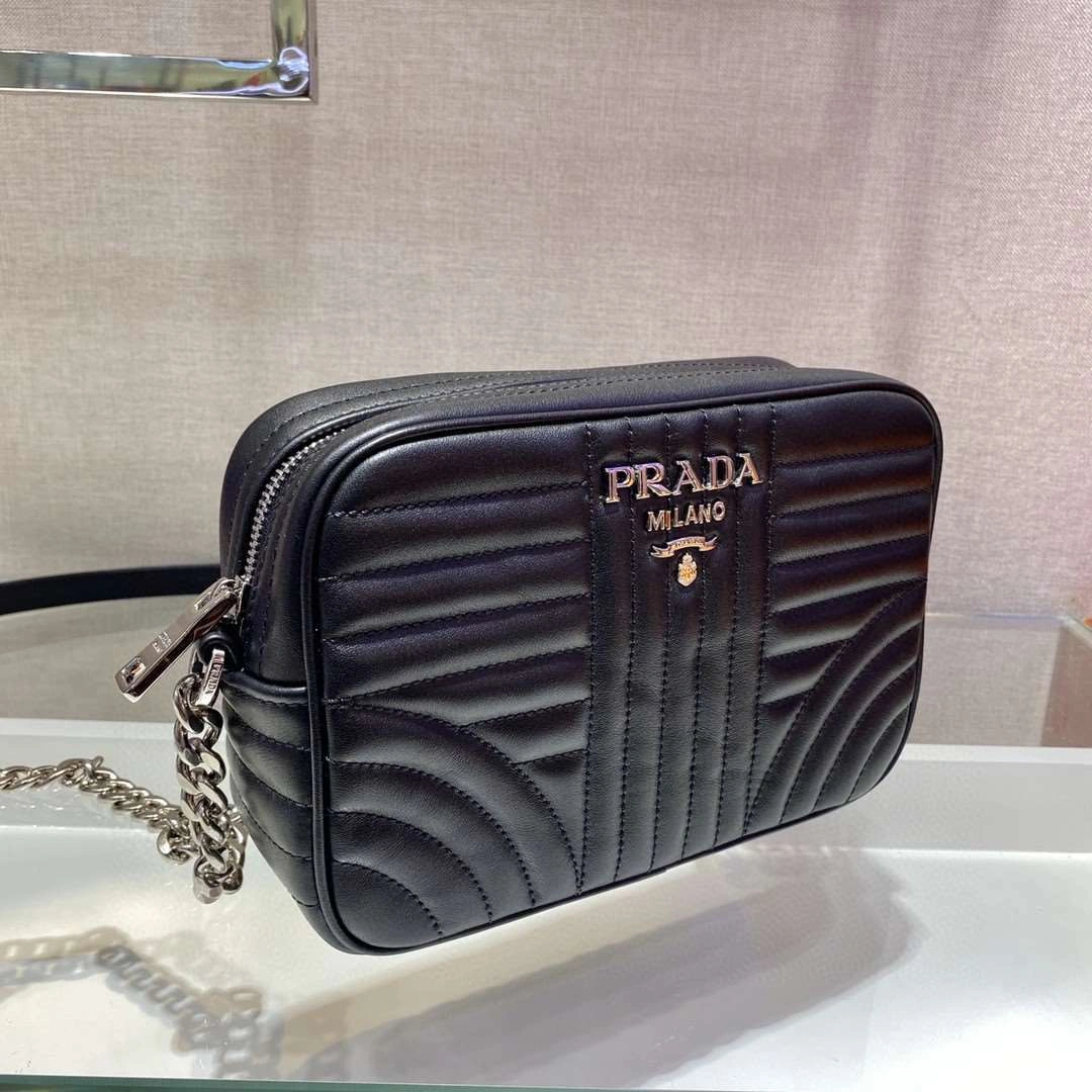 *MOMO--- 1BD083 Calfskin item : A-B00H2524A