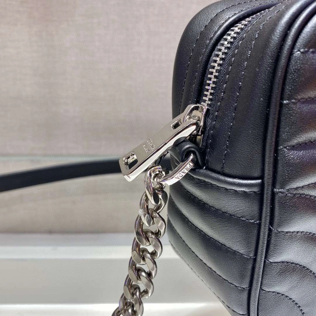 *MOMO--- 1BD083 Calfskin item : A-B00H2524A