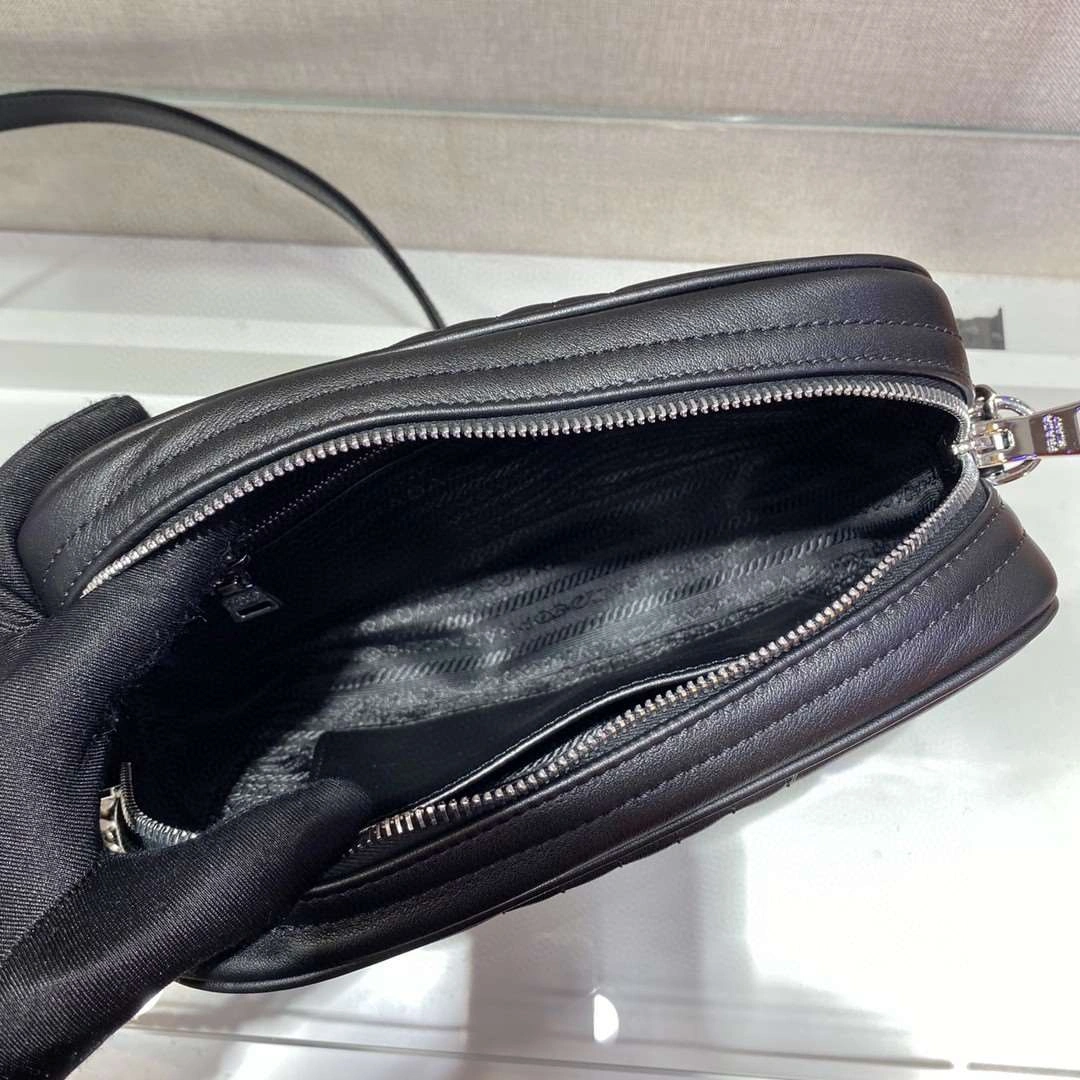 *MOMO--- 1BD083 Calfskin item : A-B00H2524A