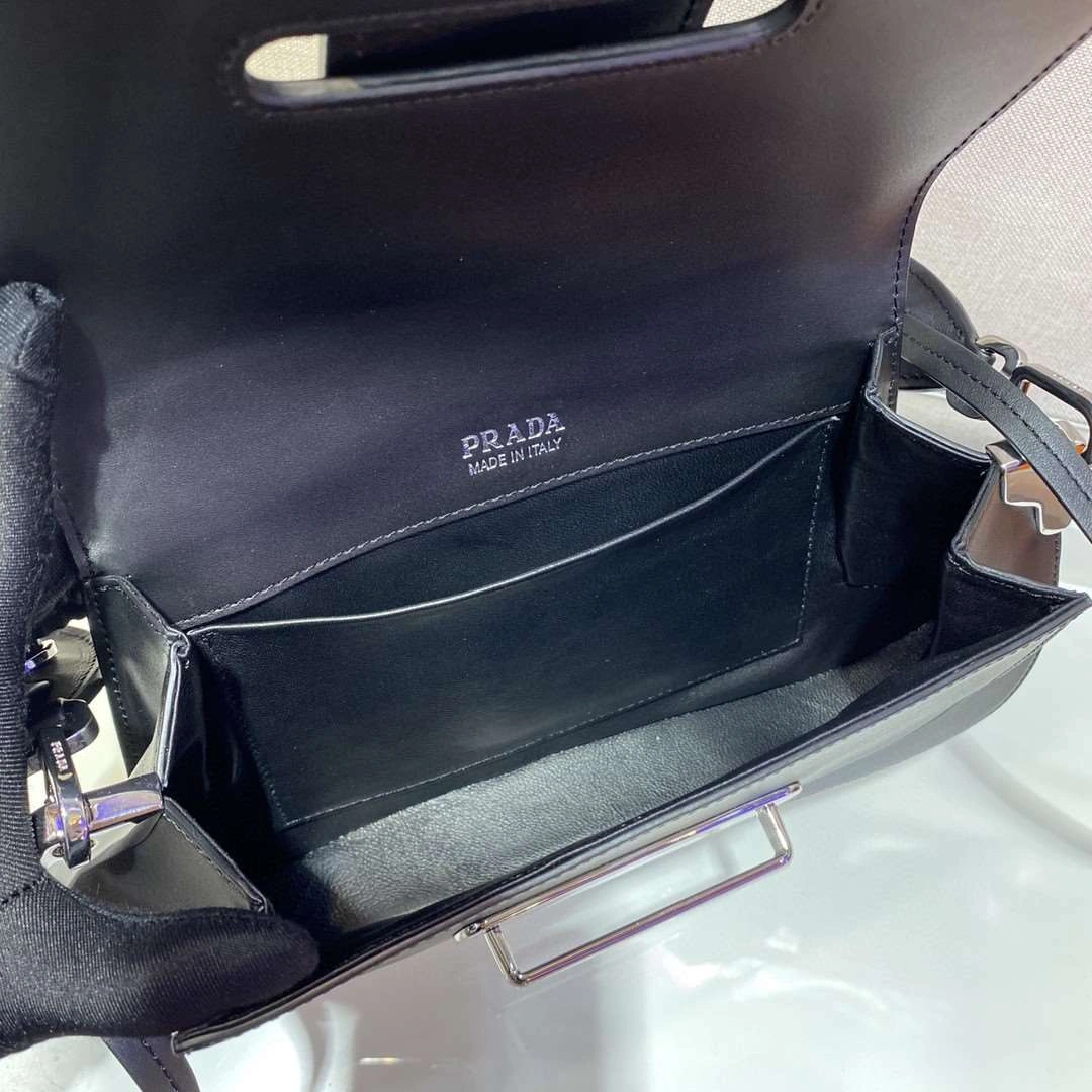 *MOMO--- 1BD168 Calfskin item : A-B00H2485A