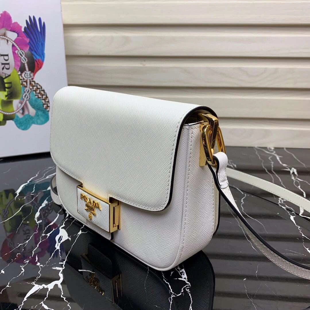 *MOMO--- 1BD217 item : A-B00H3025A