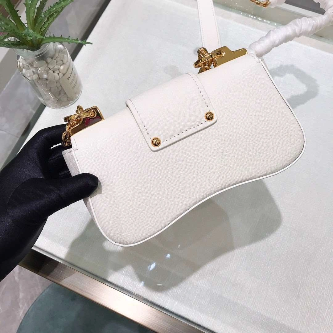 *MOMO--- 1BD219 item : A-B00H2721A