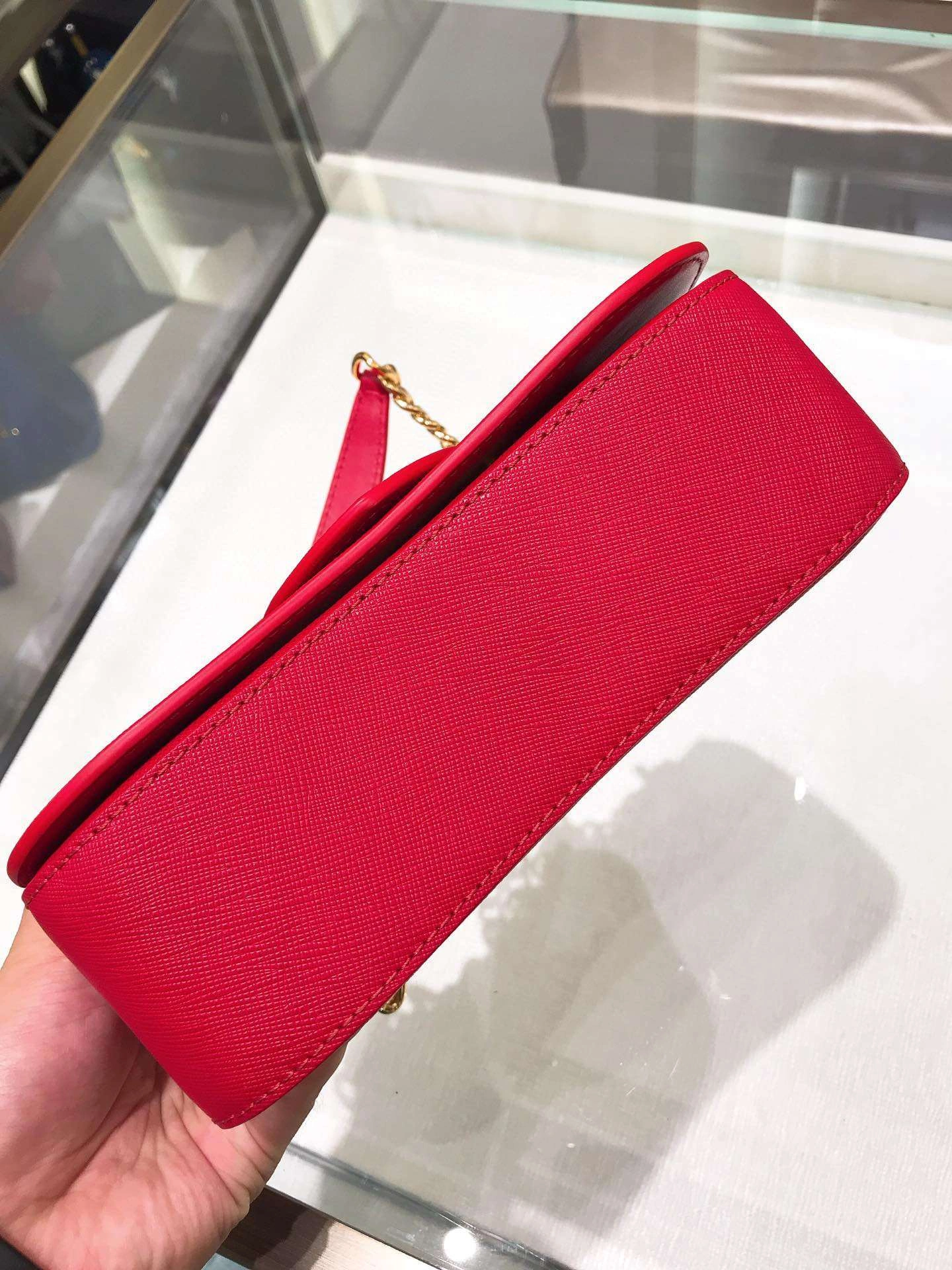 *MOMO--- 1BD219 item : A-B00H2723A