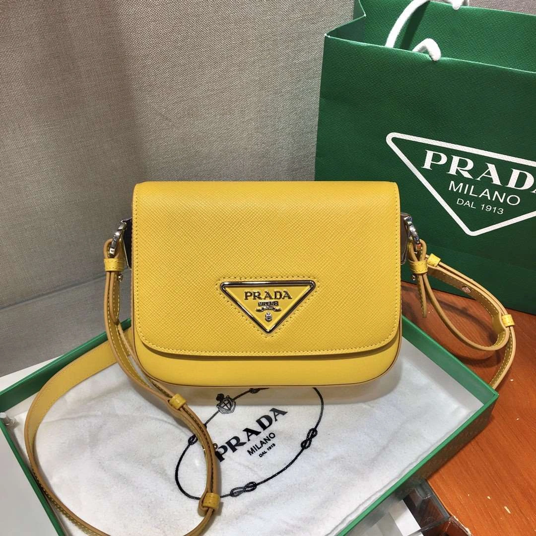 *MOMO--- 1BD249 cowhide item : A-B00H3058A