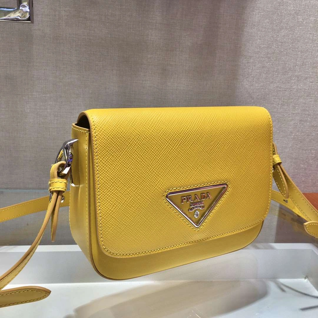 *MOMO--- 1BD249 cowhide item : A-B00H3058A