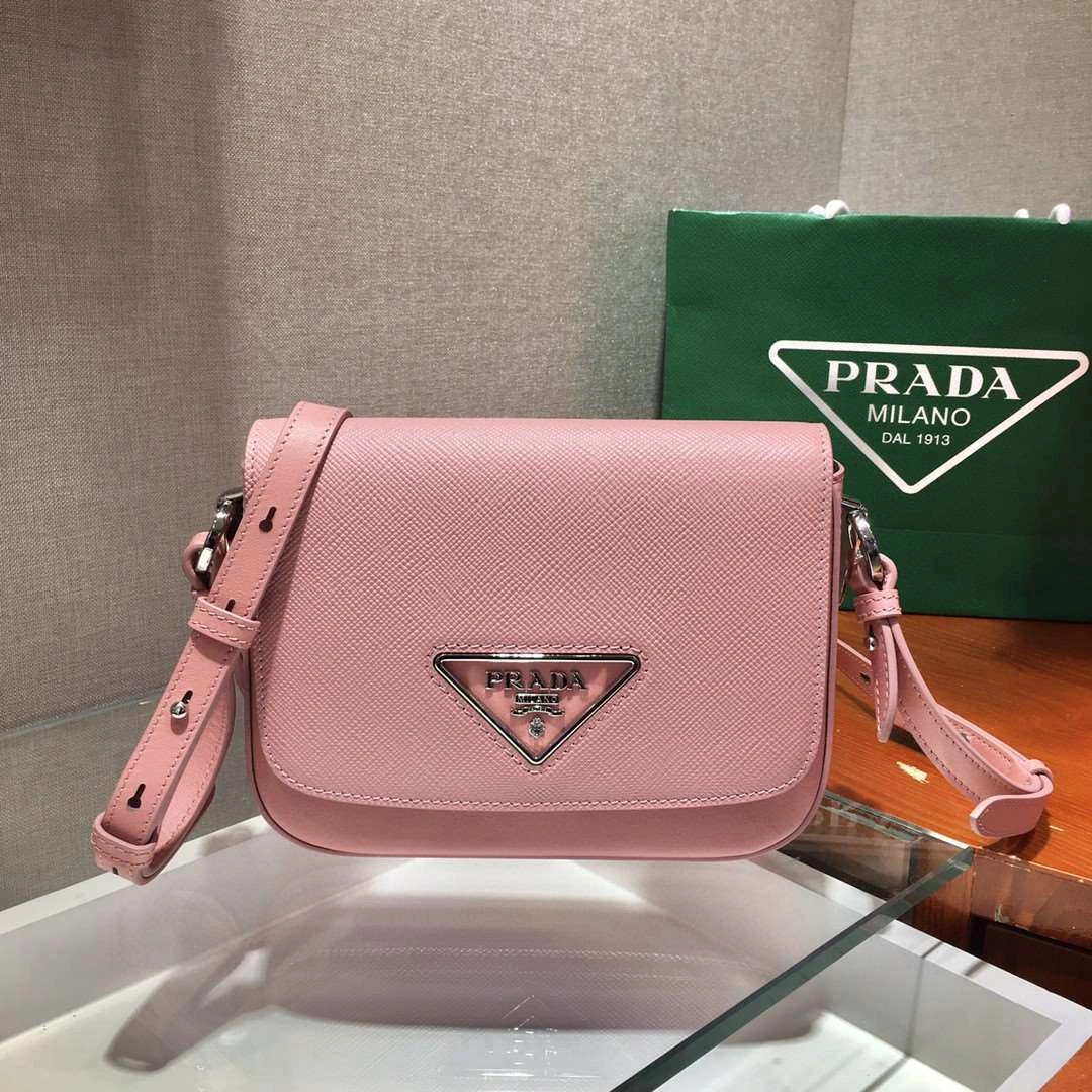 *MOMO--- 1BD249 cowhide item : A-B164H3059A