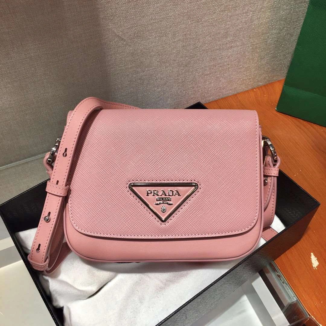 *MOMO--- 1BD249 cowhide item : A-B164H3059A