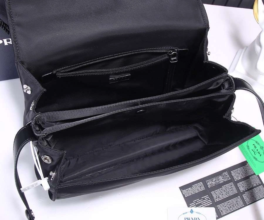 *MOMO--- 1BD255 item : A-B118H2546A