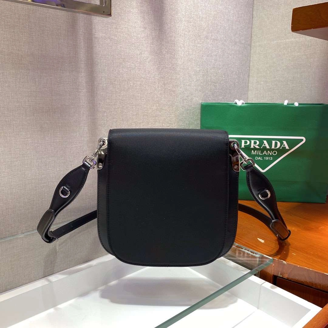 &*MOMO--- 1BD259 Calfskin item : A-B00H2532A