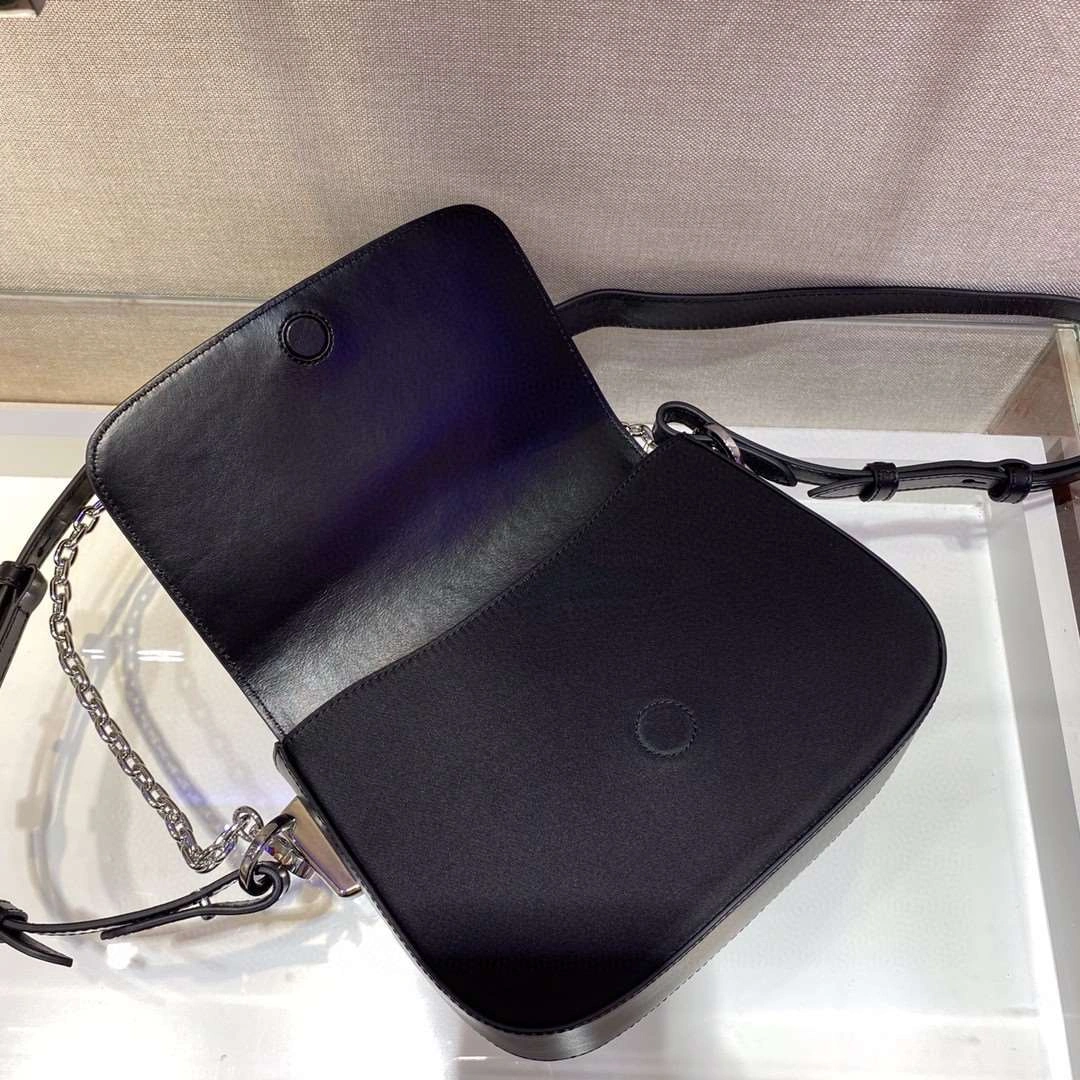 *MOMO--- 1BD263 Calfskin item : A-B00H2553A