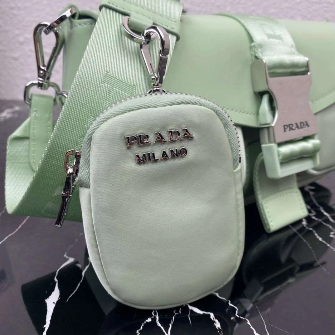 *MOMO--- 1BD295 item : A-B063H2818A