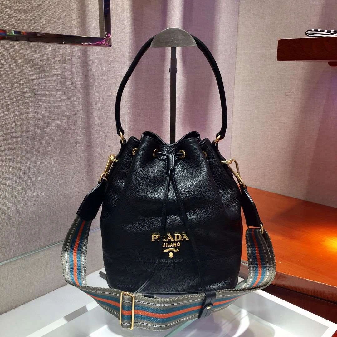 *MOMO--- 1BE018 Calfskin item : A-B00H2471A