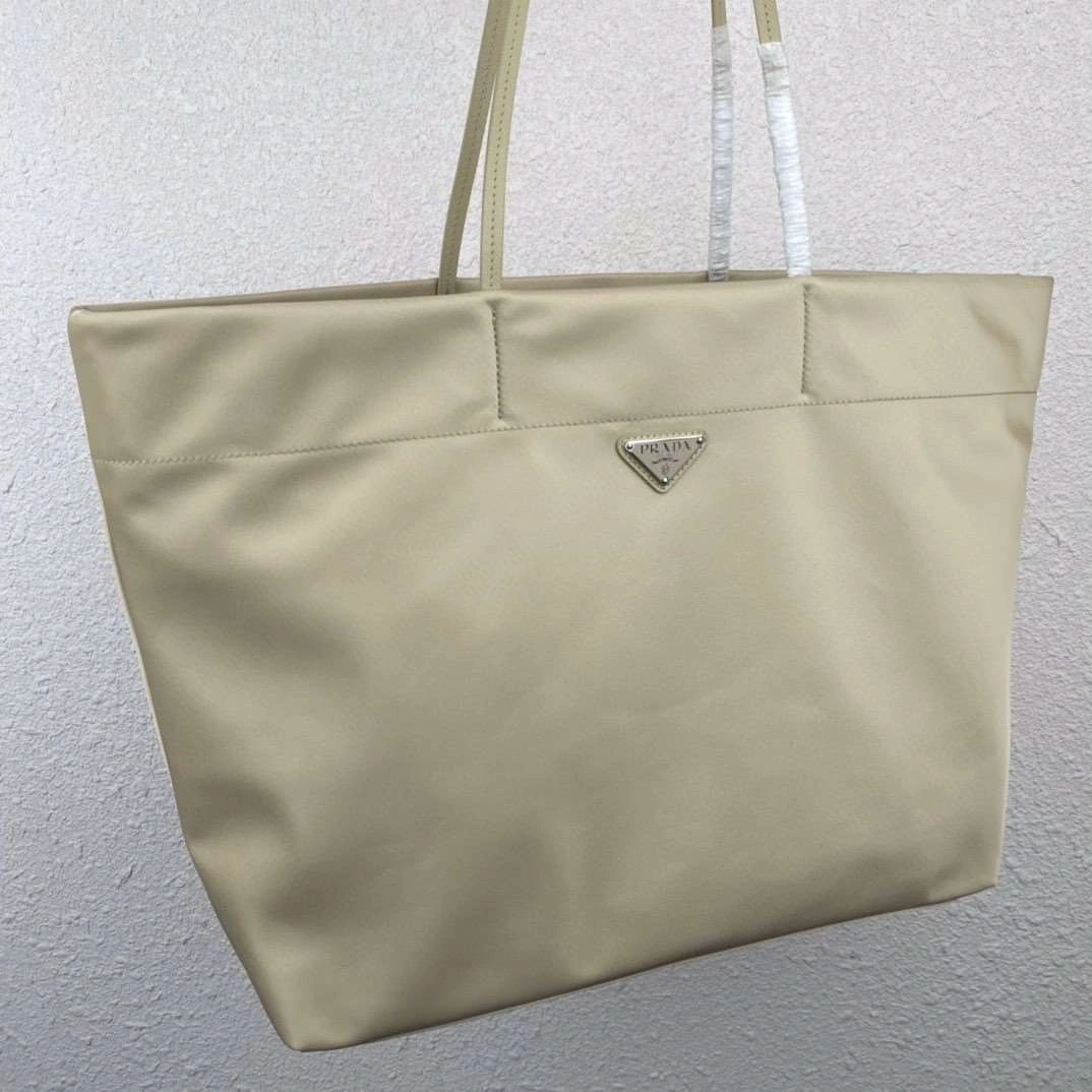 *MOMO--- 1BG107 item : A-B00H2830A