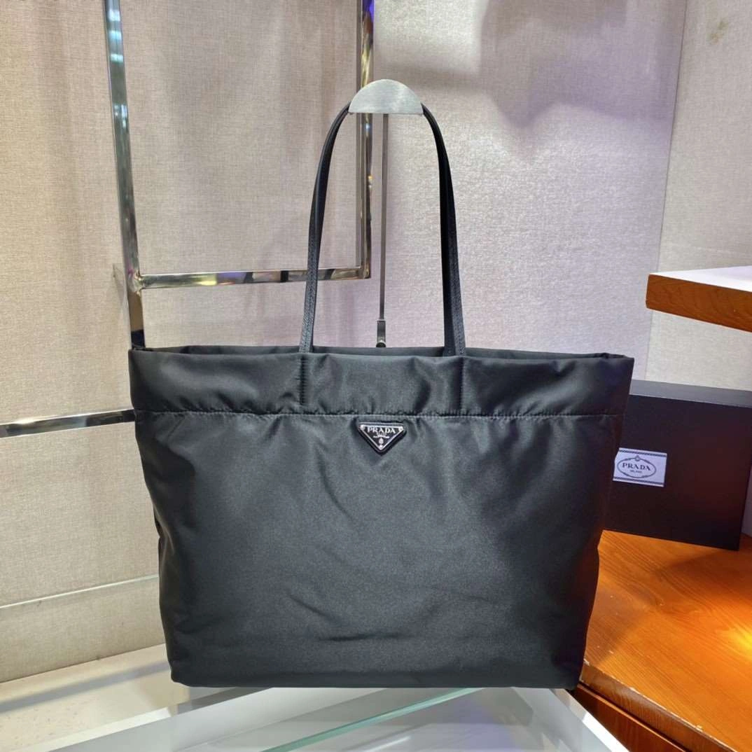 *MOMO--- 1BG107 item : A-B177H2749A