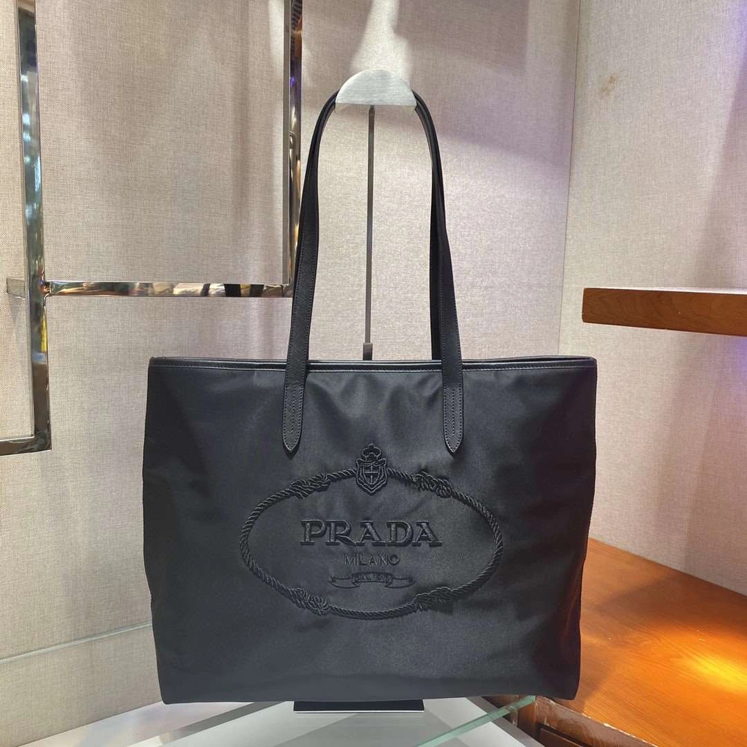 *MOMO--- 1BG218 item : A-B00H3132A