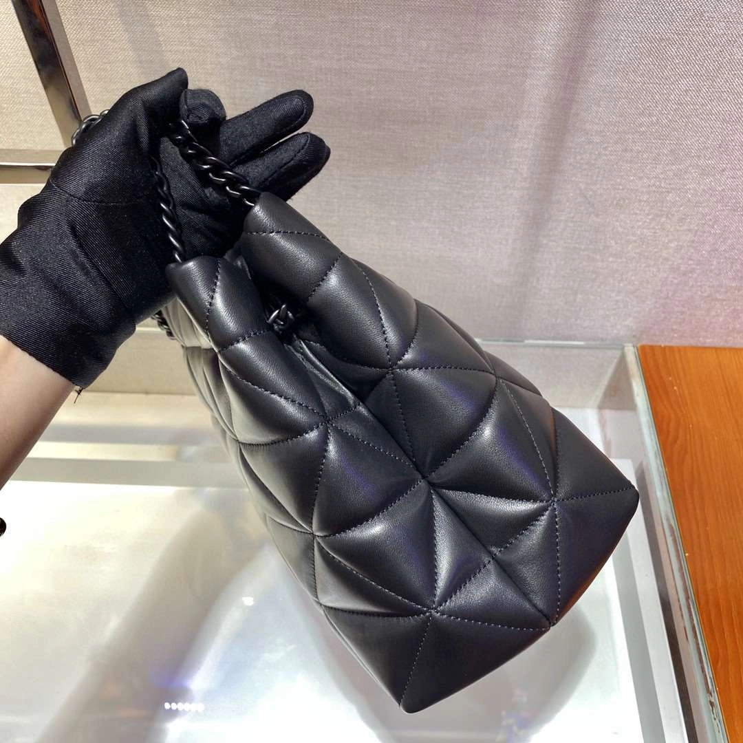 *MOMO--- 1BG298 sheephide item : A-B00H2628A