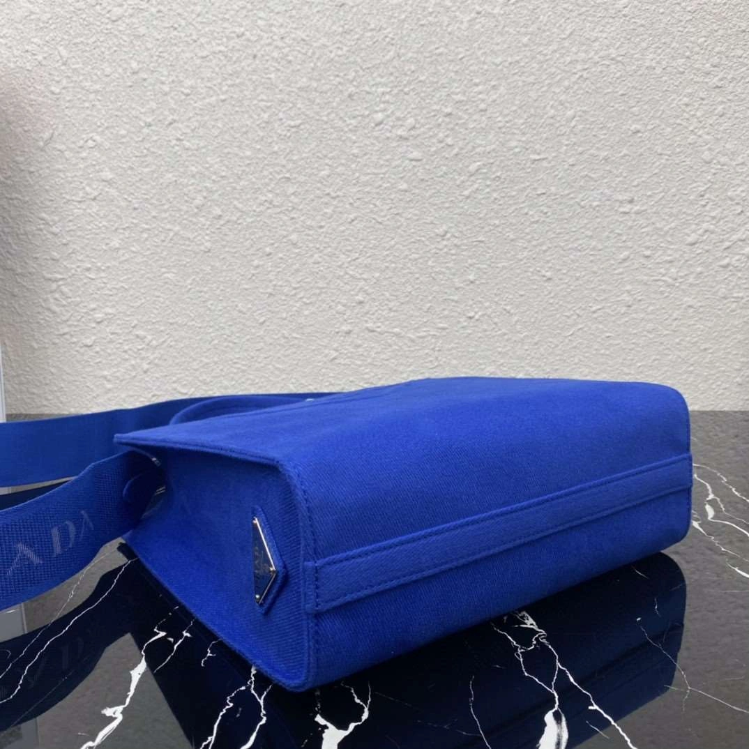 *MOMO--- 1BG382 item : A-B00H3053A
