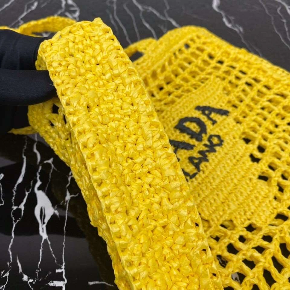 *MOMO--- 1BG393 item : A-B063H2808A