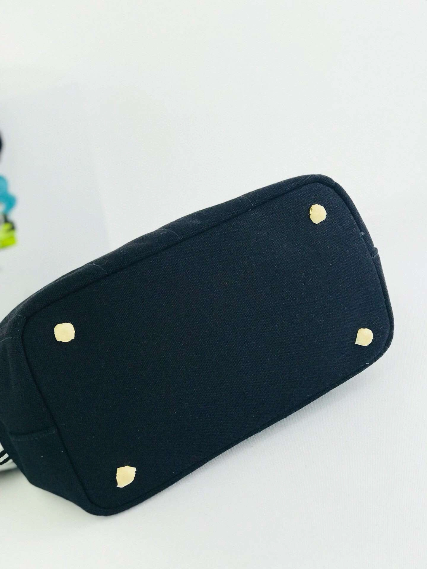 *MOMO--- 1BG439 item : A-B282H2515A