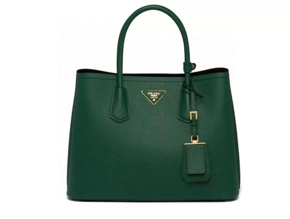 *MOMO--- 1BG775 cowhide item : A-B00H2735A