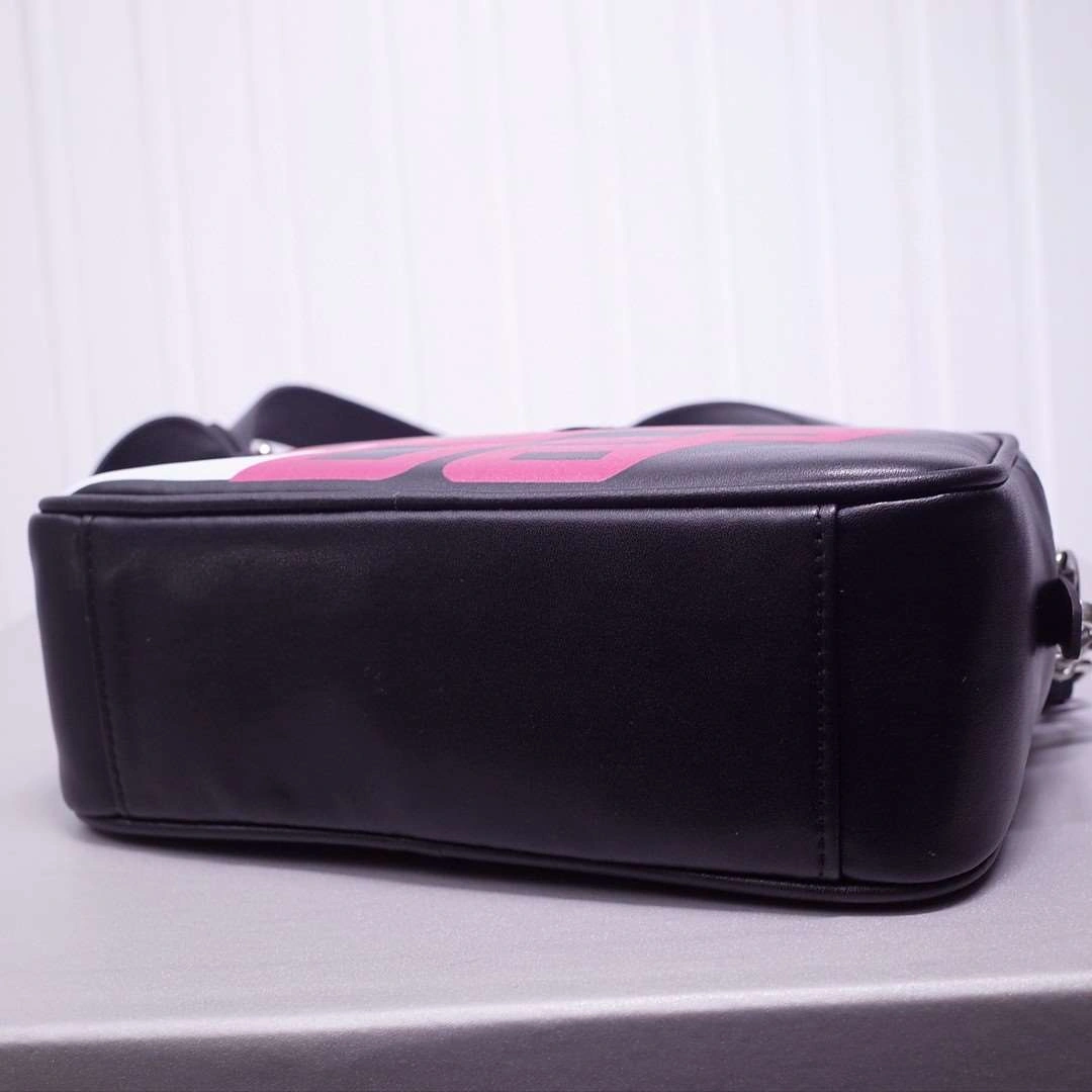*MOMO--- 1BH093 item : A-B177H2554A