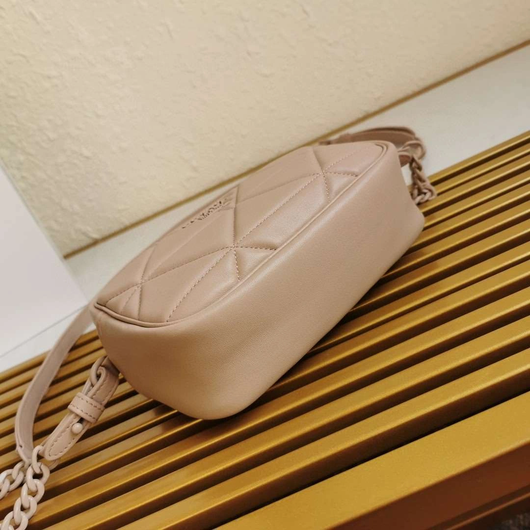 *MOMO--- 1BH141 sheephide item : A-B063H2461A
