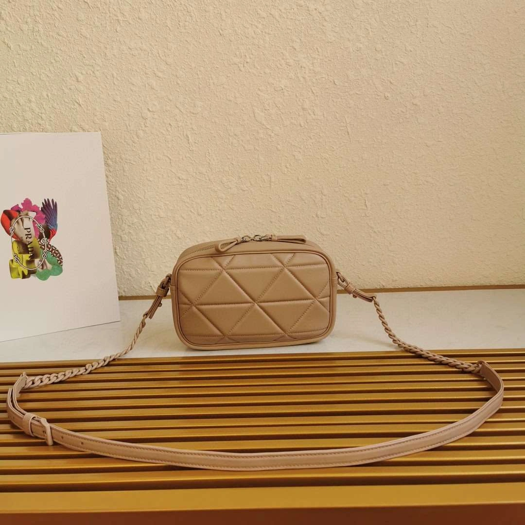 *MOMO--- 1BH141 sheephide item : A-B063H2461A