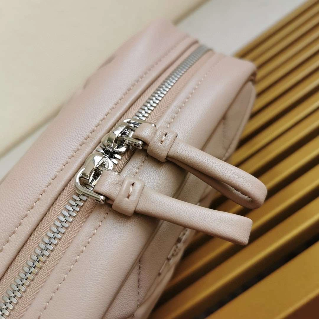 *MOMO--- 1BH141 sheephide item : A-B063H2461A