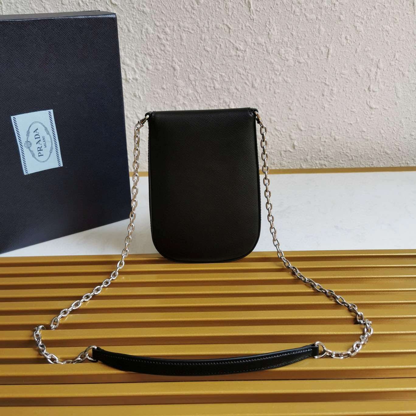 *MOMO--- 1BH185 item : A-B063H3034A