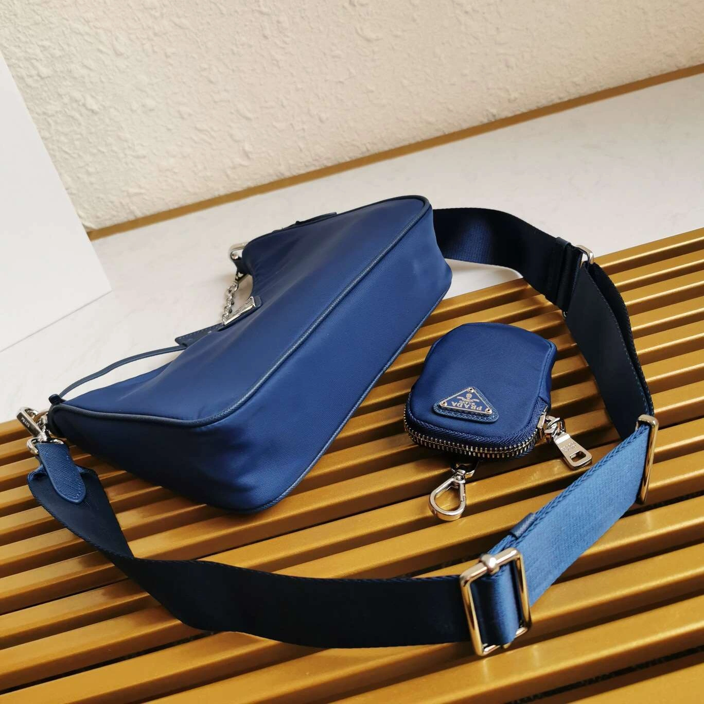 *MOMO--- 1BH204 item : 271B45C2301-5