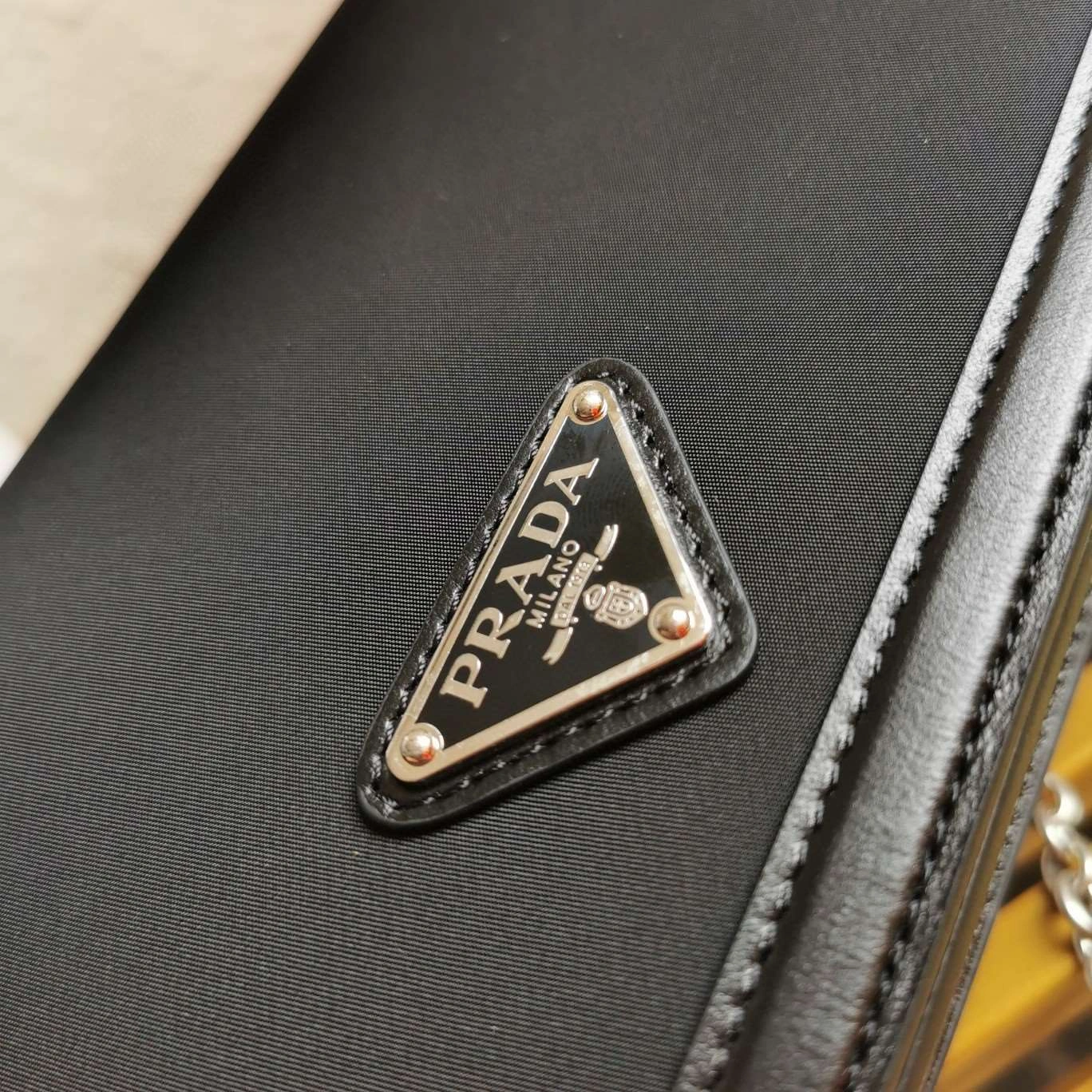 *MOMO--- 1BP019 Calfskin item : A-B271H2478A
