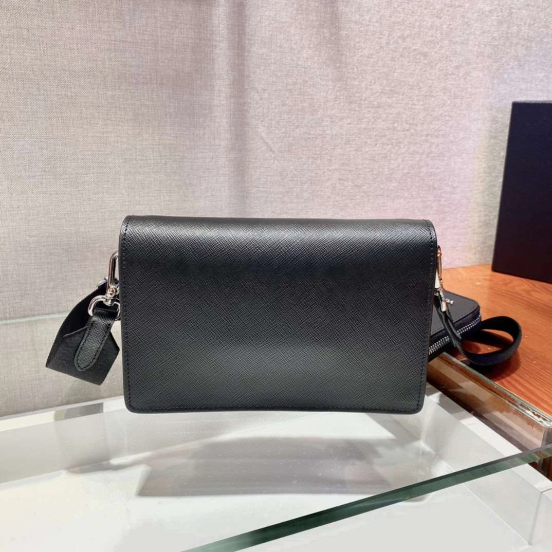 *MOMO--- 1BP020 sheephide item : A-B202H2710A