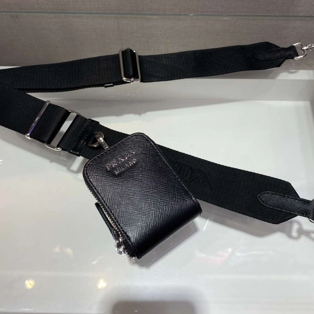 *MOMO--- 1BP020 sheephide item : A-B202H2710A