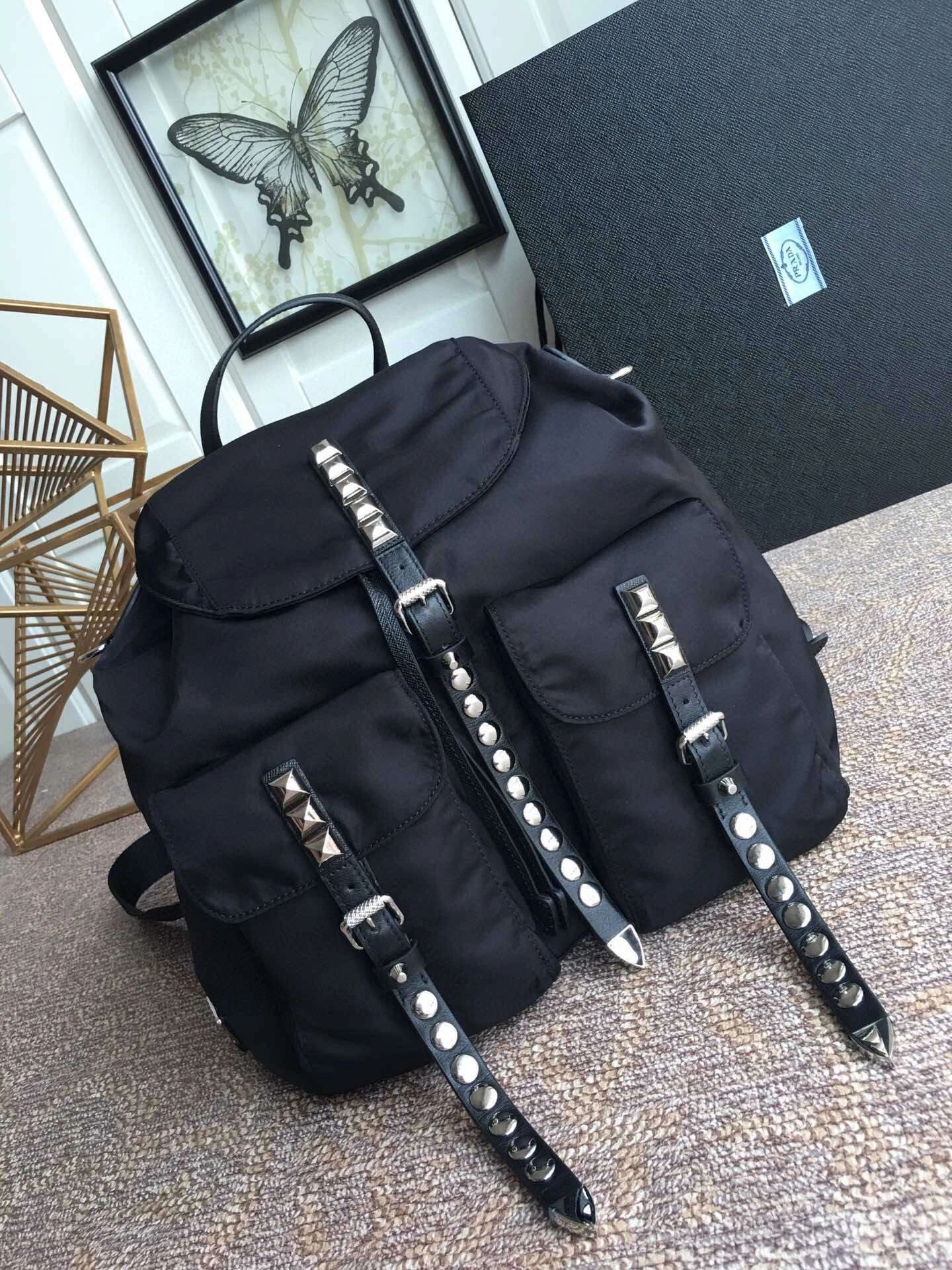 *MOMO--- 1BZ811 cowhide item : A-B164H2425A