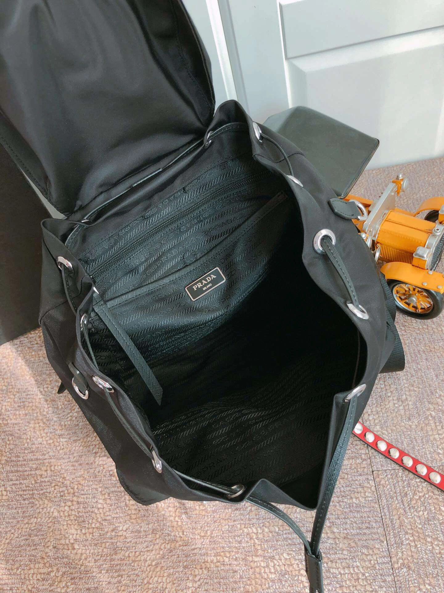 *MOMO--- 1BZ811 cowhide item : A-B164H2426A