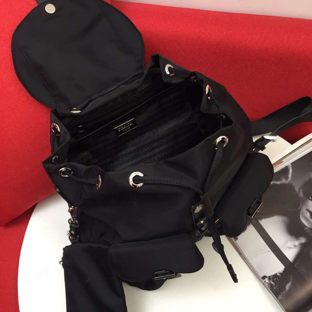 &MOMO--- 1BZ811 item : A-B00H2427A