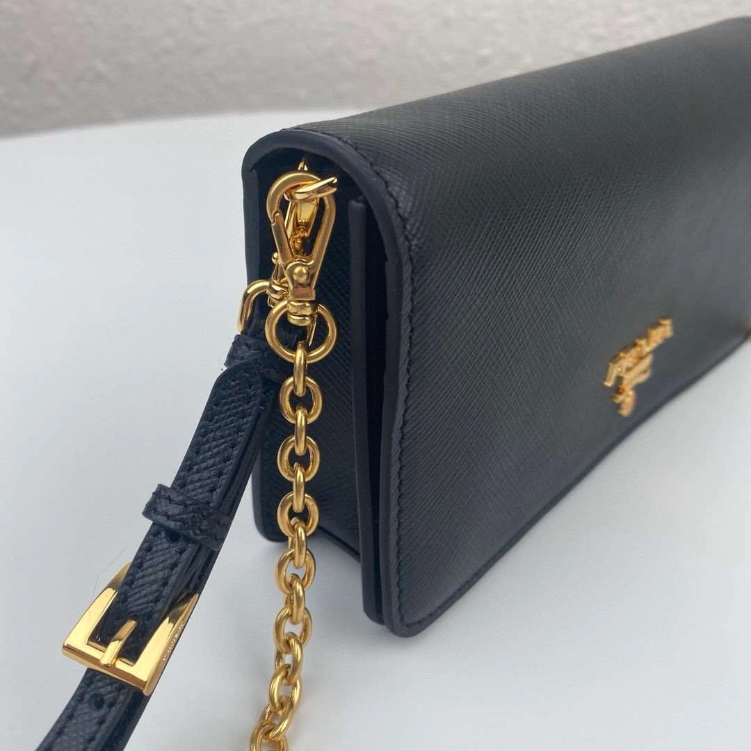 MOMO--- 1DH029 cowhide item : A-B063H2571A
