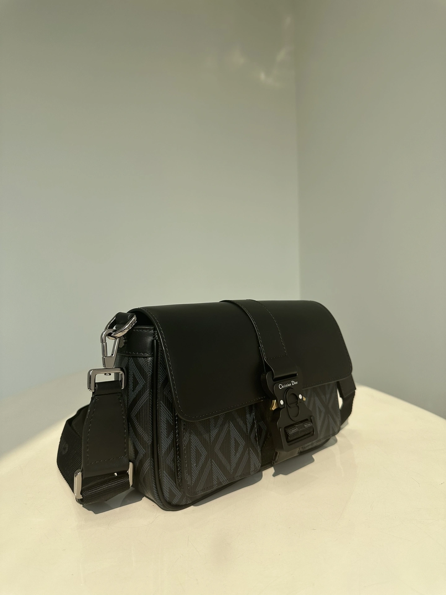 MOMO--- 1ESME157CDP-H43E item:D-B432D0611
