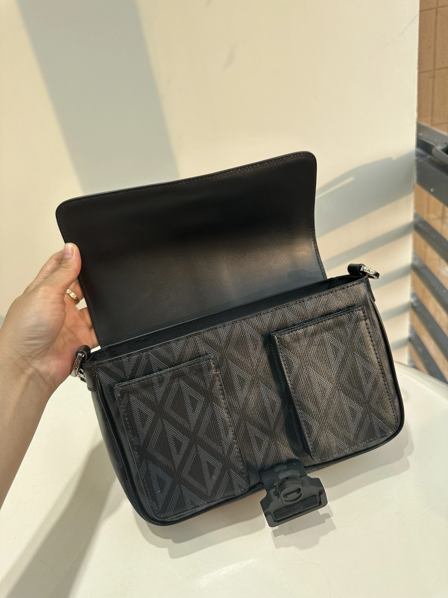 MOMO--- 1ESME157CDP-H43E item:D-B432D0611