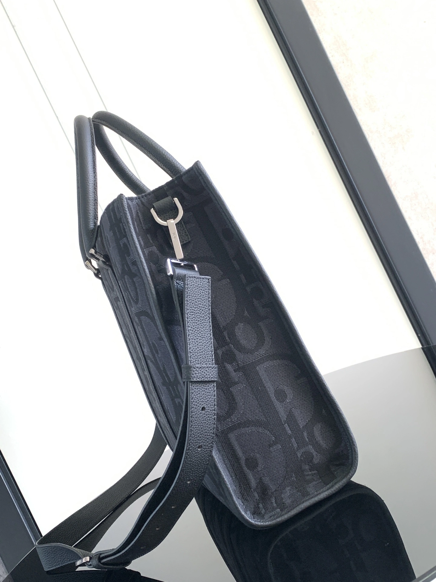 MOMO--- 1ESSH232YXL-H03E East-West item:D-B109D0616