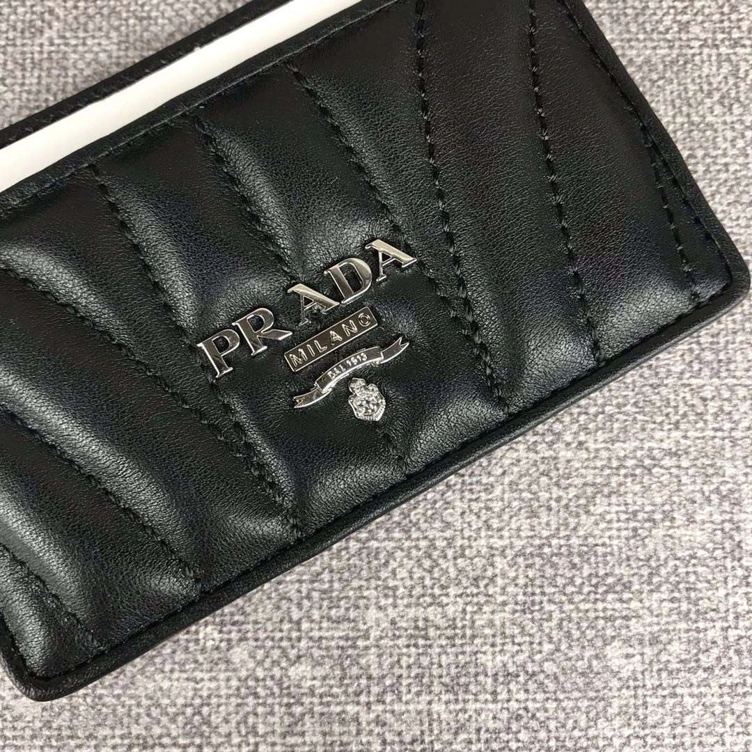 *MOMO--- 1MC208 cowhide item : A-B00H2616A