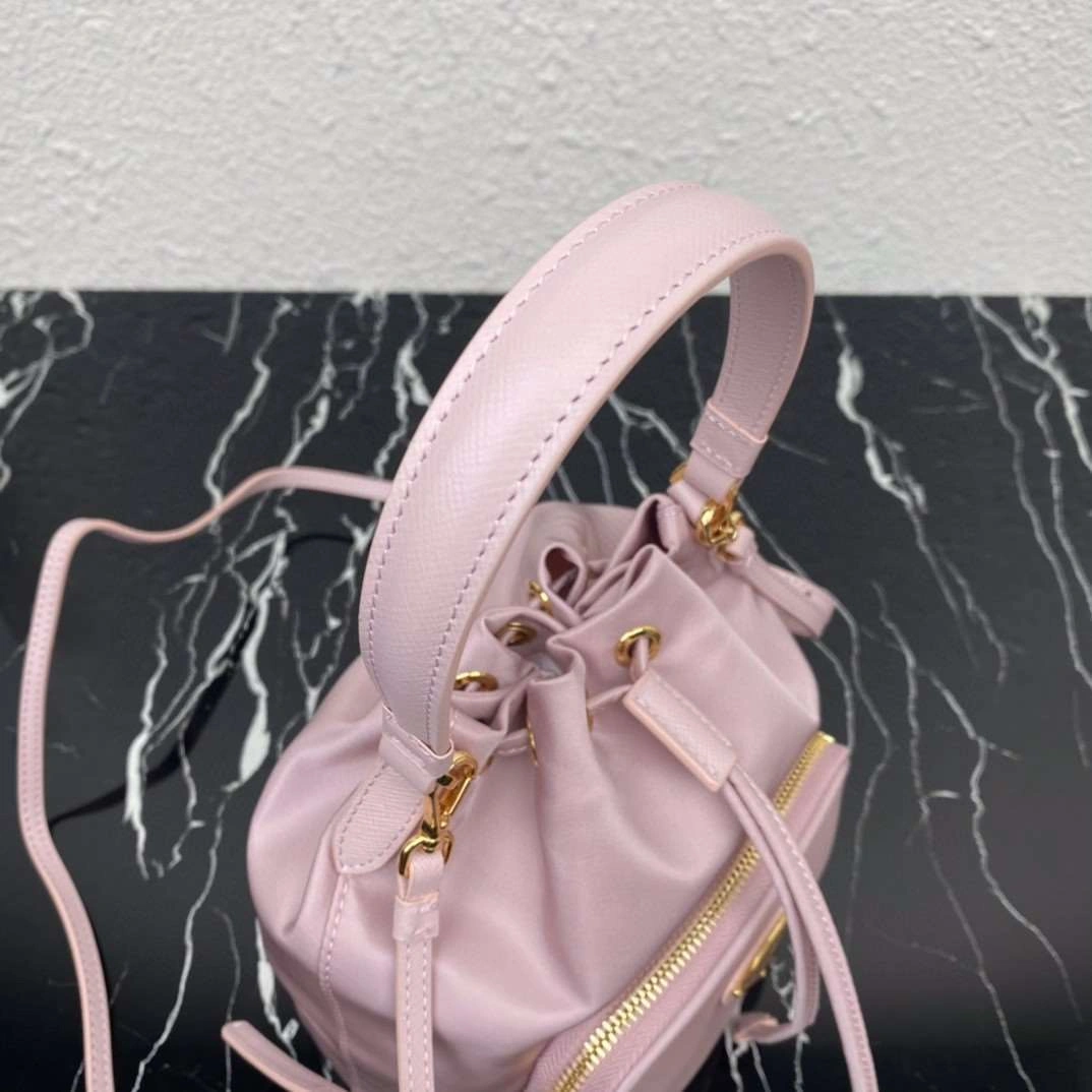 *MOMO--- 1N1864 item : A-B00H2835A