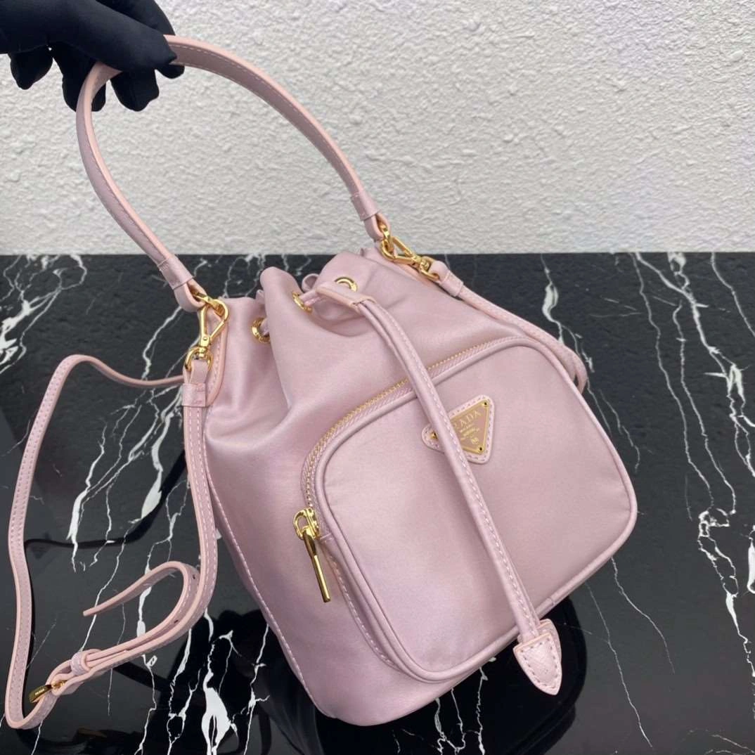 *MOMO--- 1N1864 item : A-B00H2835A